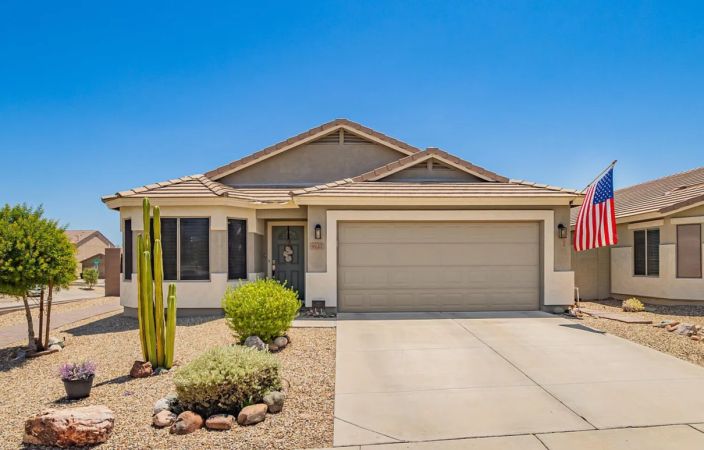 Waddell, AZ 85355